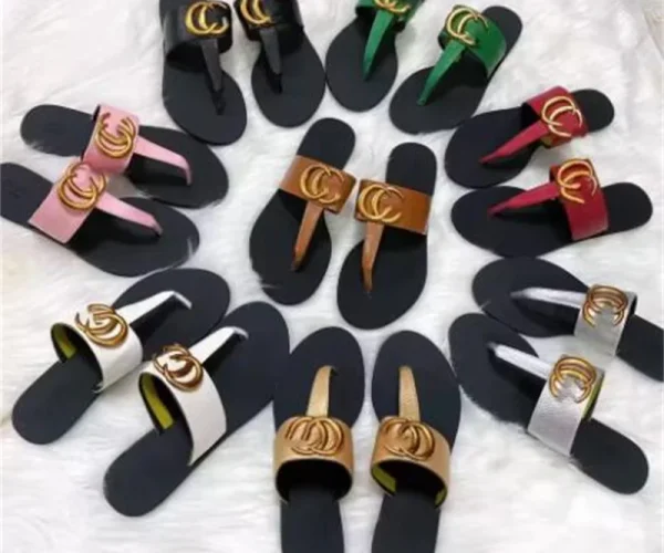 2025 new flat flat flip-flops non-slip pair of leather women’s slip-on sandals sandals sandals beach shoes